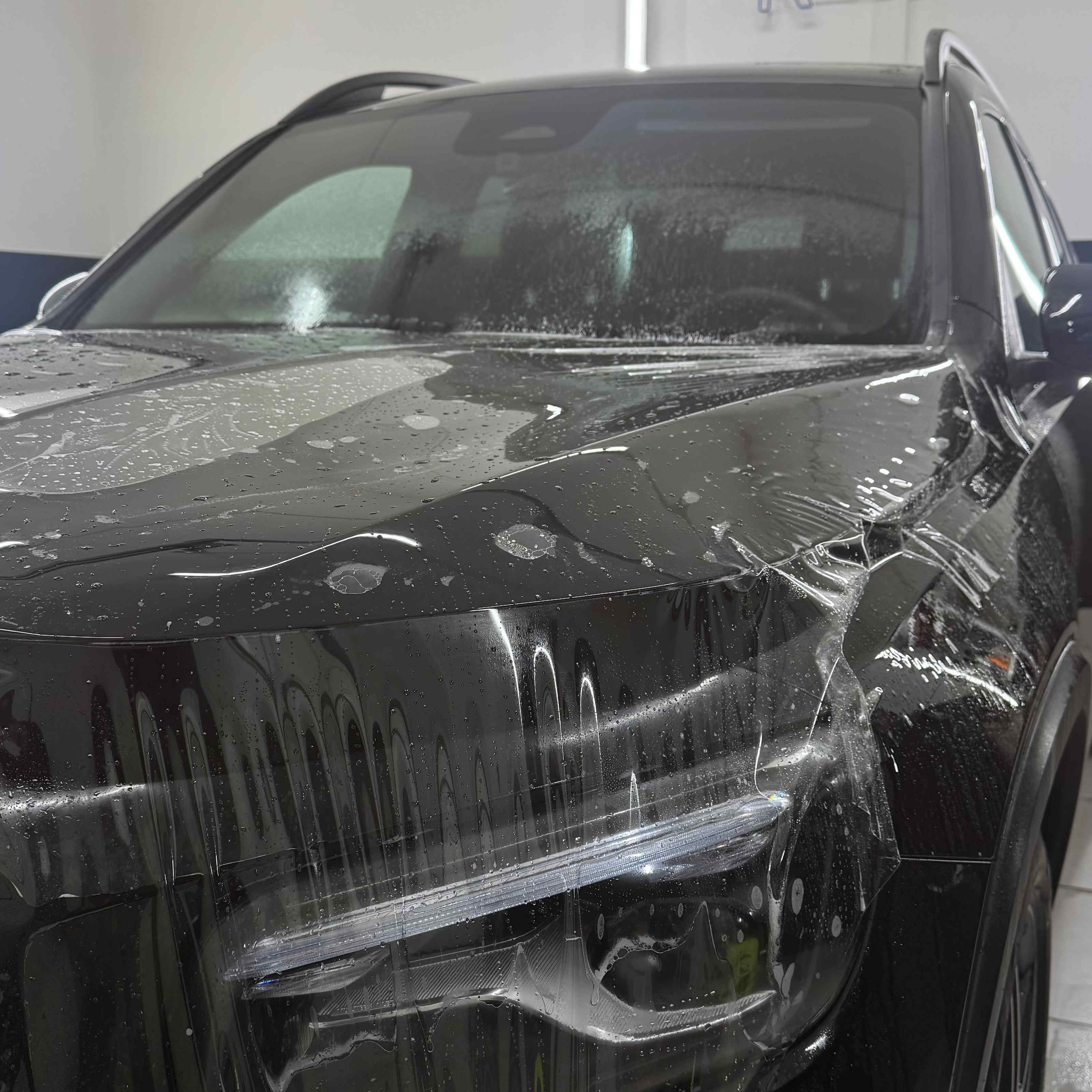 zabezpieczenie ppf na masce w mercedesie GLB. realizacja - KWrap Sulechów